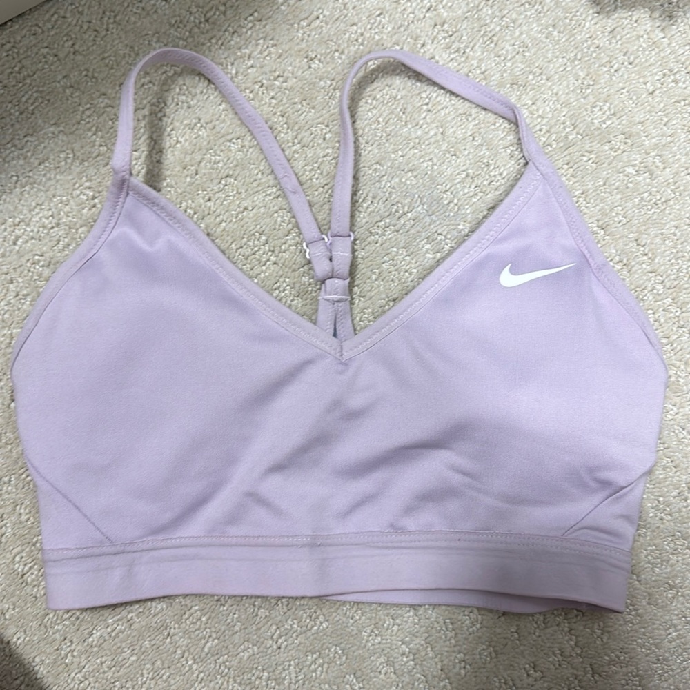 Nike sports bra size medium